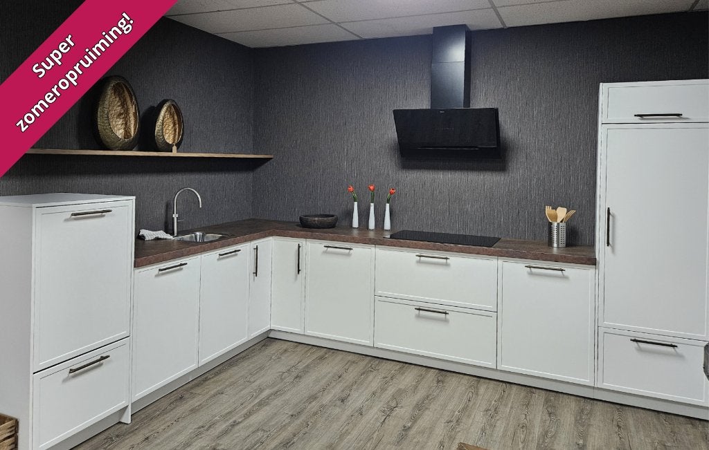 Showroomkeuken wit met Quooker en Pelgrim apparatuur, Huis en Inrichting, Wit, Nieuw, 200 cm of meer, Werkstraße 3 32289 Rödinghausen Duitsland