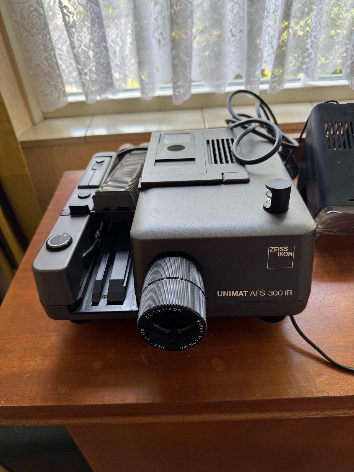 Zeiss Ikon Unimat AFS 300 IR Diaprojector, Ophalen, Gebruikt