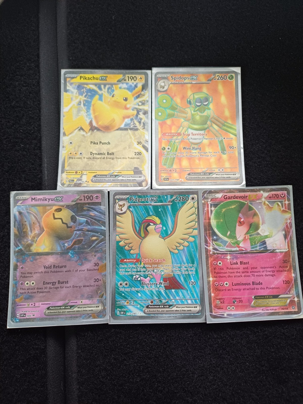Pokémon Kaarten en Sleeves: Pikachu, Charmander, Mewtwo, Ophalen of Verzenden, Gebruikt, Losse kaart