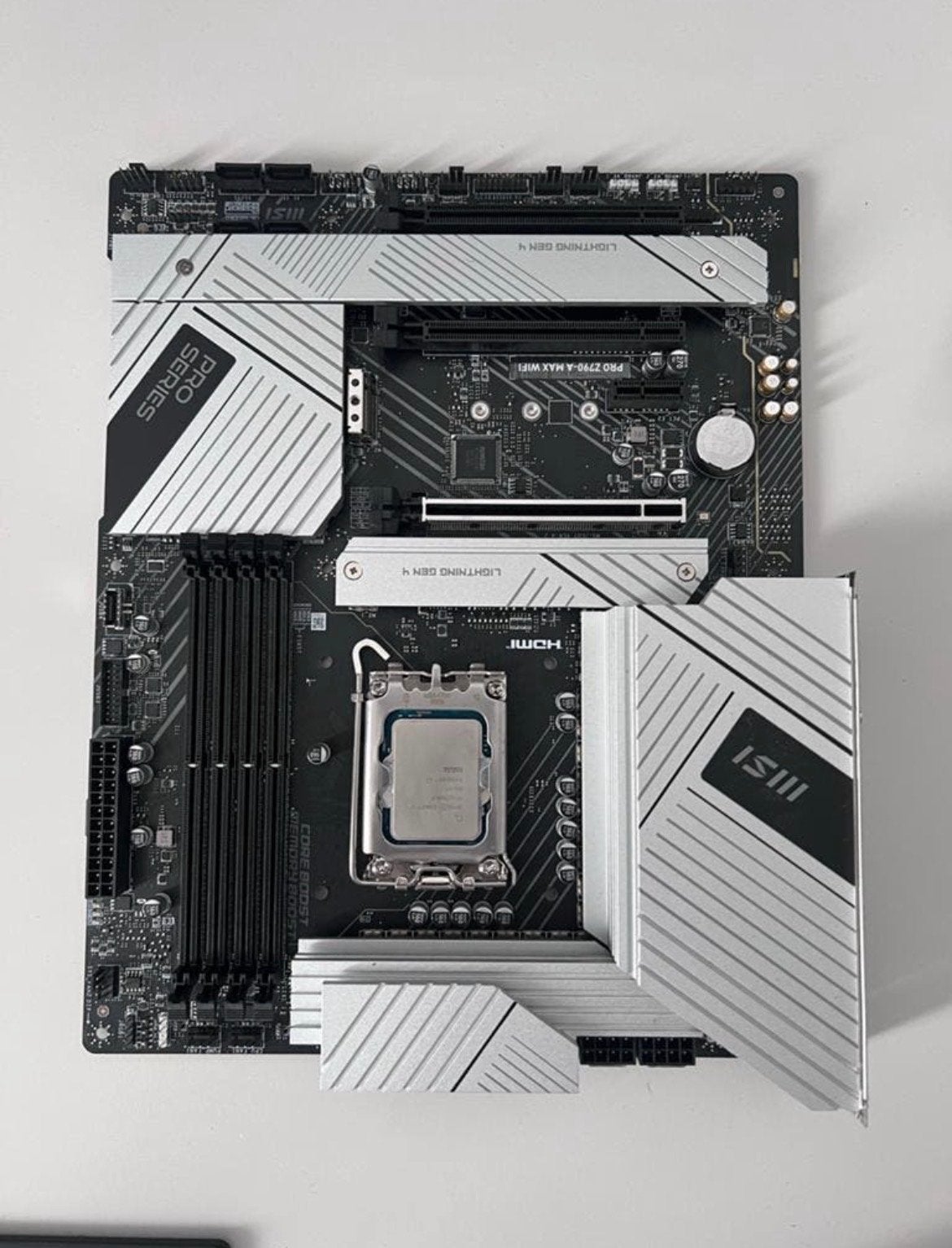 MSI PRO Z790-A MAX WIFI Moederbord met Intel i7-12700KF, Ophalen of Verzenden, Zo goed als nieuw, Intel, DDR5
