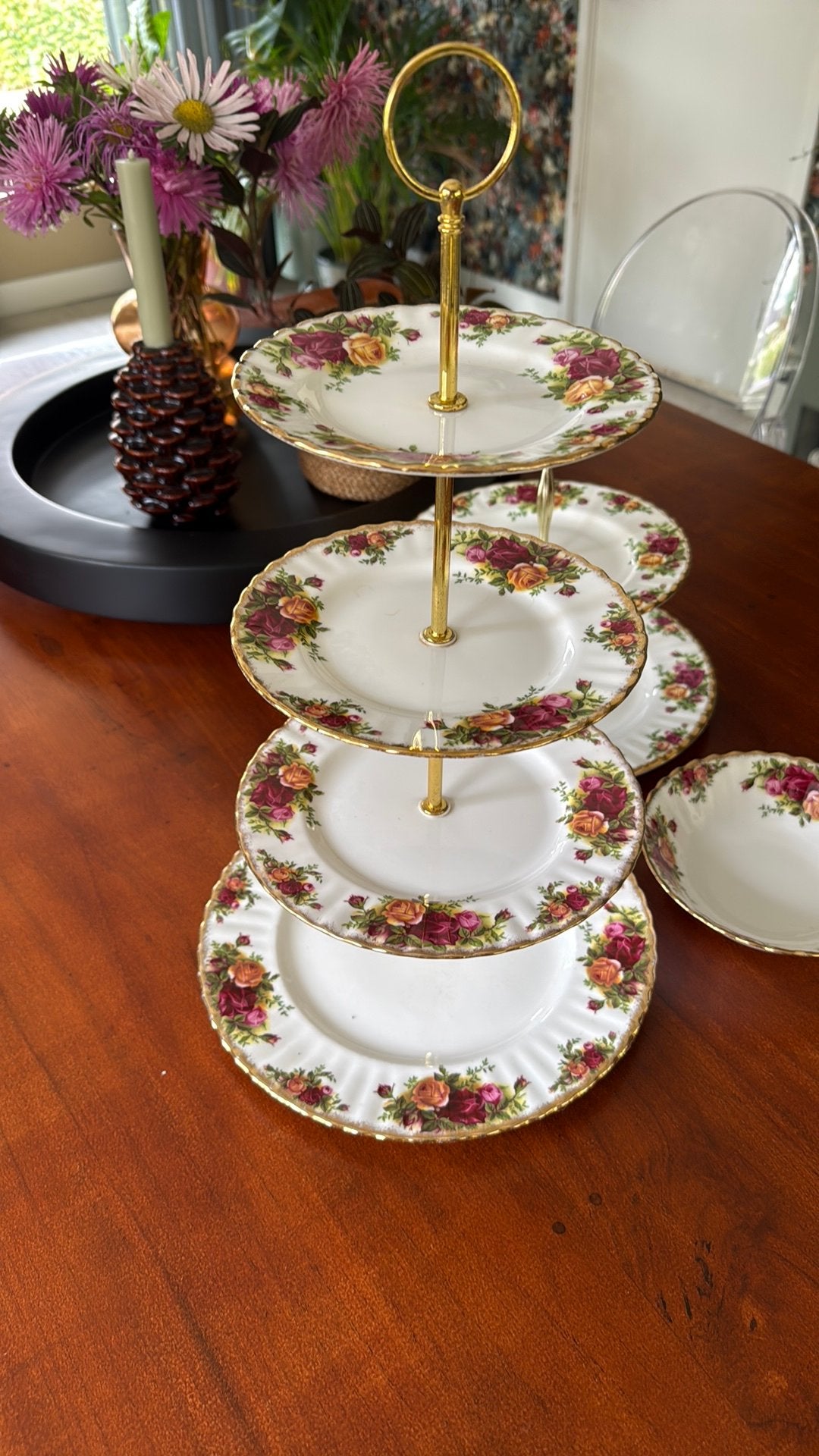 Prachtige 4-laags Royal Albert Old Country Roses etagère., Antiek en Kunst, Antiek | Servies compleet, Ophalen of Verzenden