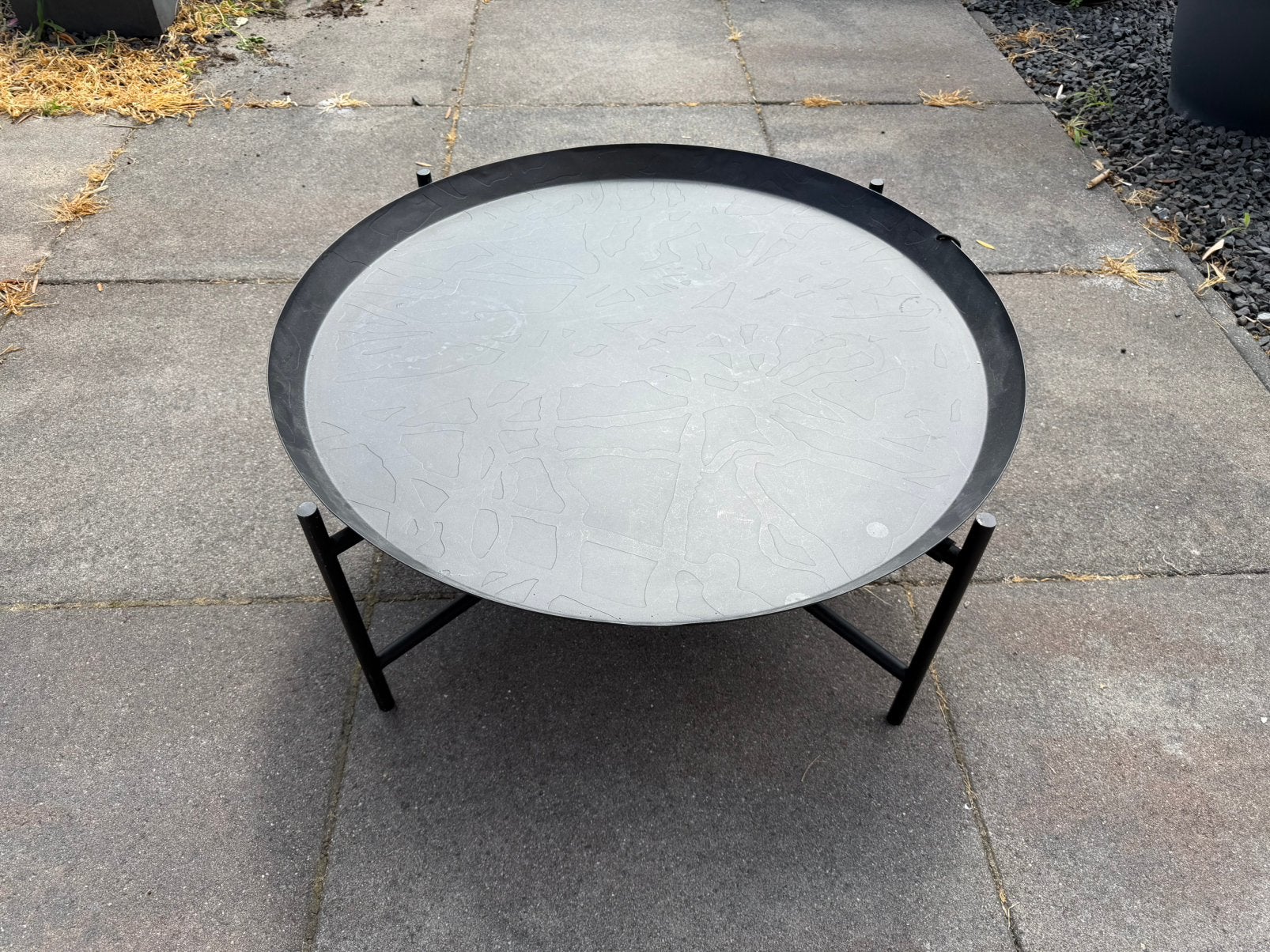 Metalen bijzettafel, Huis en Inrichting, Tafels | Bijzettafels, Ophalen, Minder dan 45 cm, Minder dan 55 cm, Metaal of Aluminium