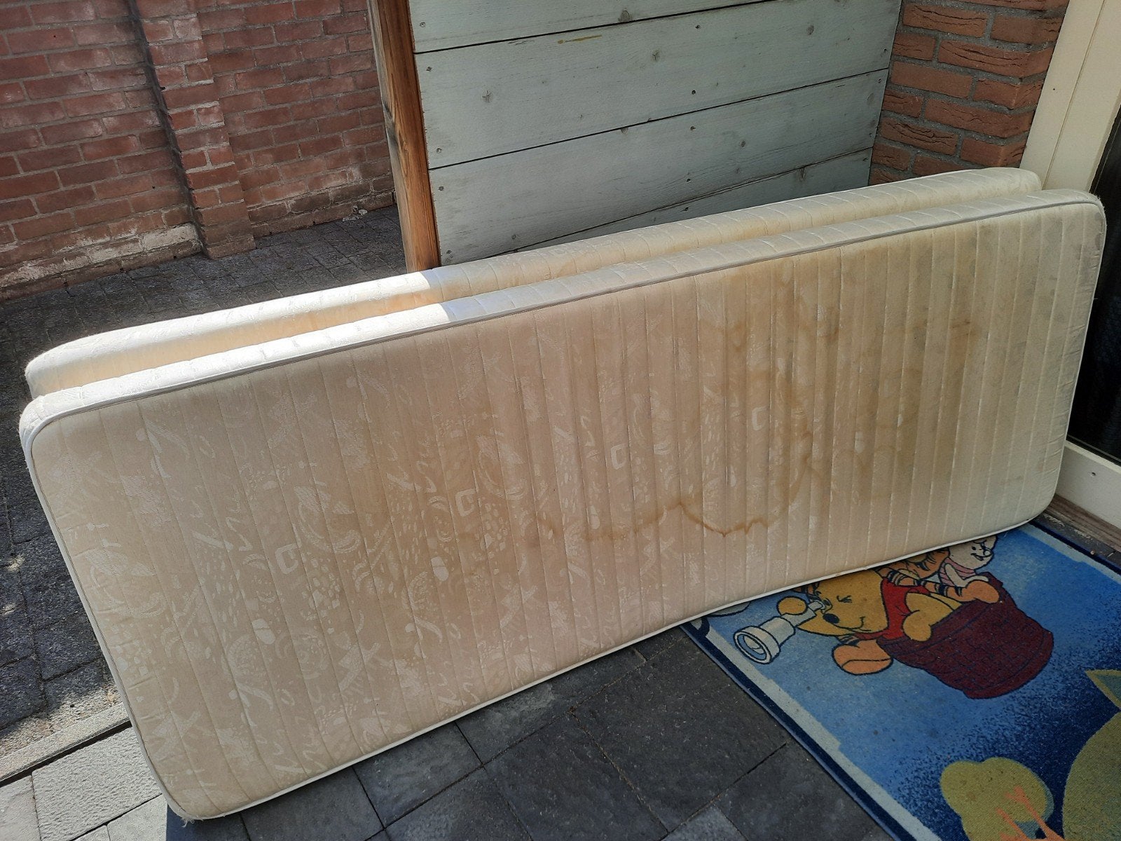 2 oude schuimrubber/foam matrassen, Ophalen, Gebruikt, Eenpersoons, 80 cm