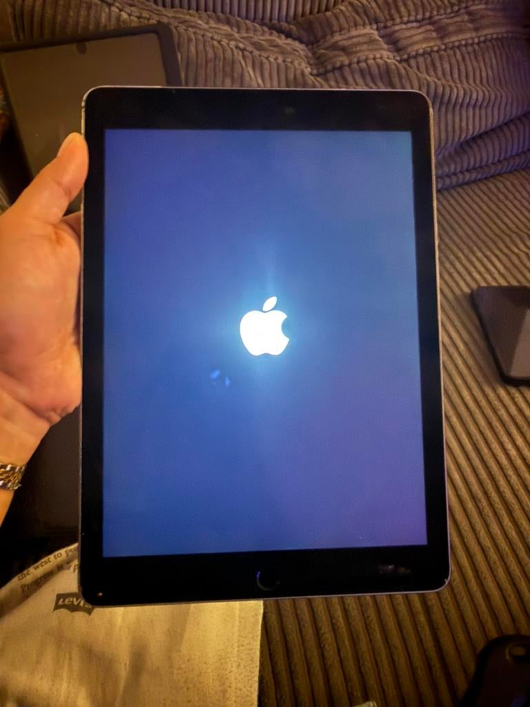 Ipad air 2 met bumper hoes, 10 inch, Zwart, Apple iPad Air, Ophalen of Verzenden