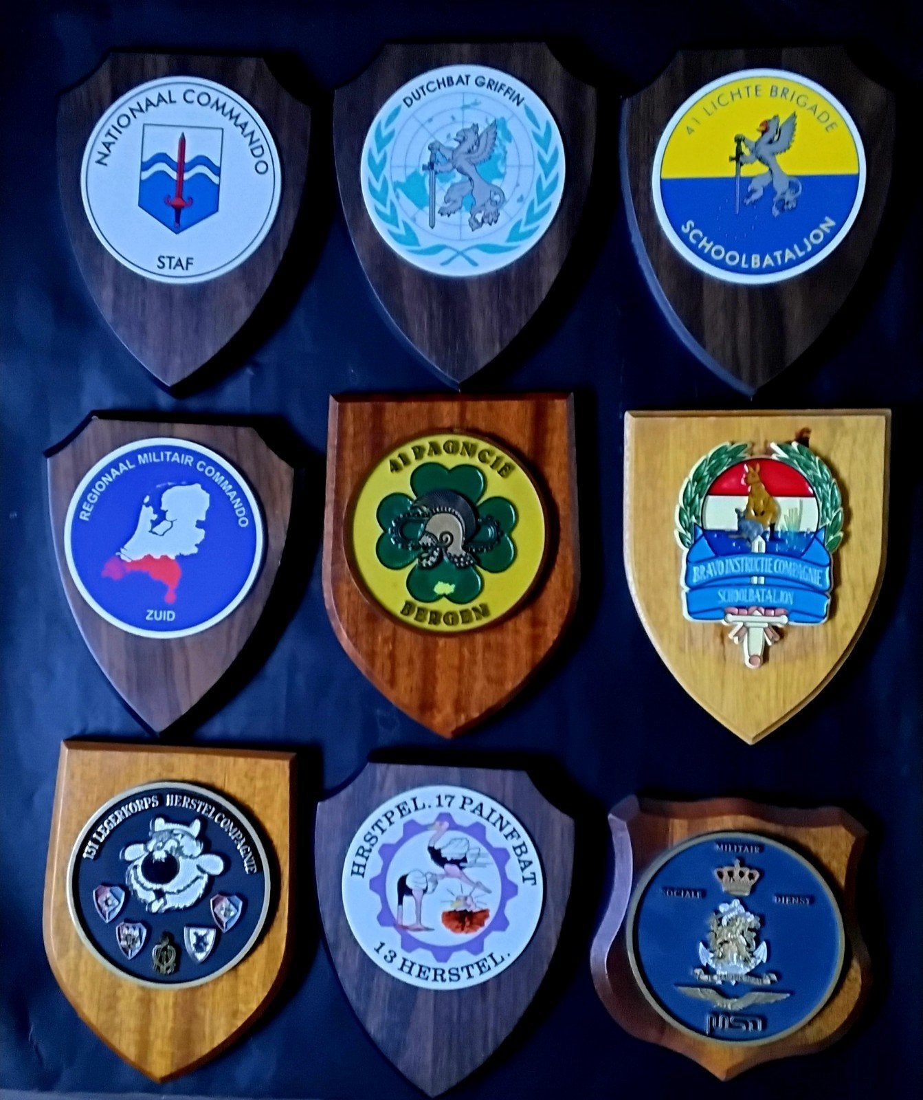 Militaire wapenschildjes losse verkoop, Ophalen of Verzenden, Landmacht, Nederland, Embleem of Badge