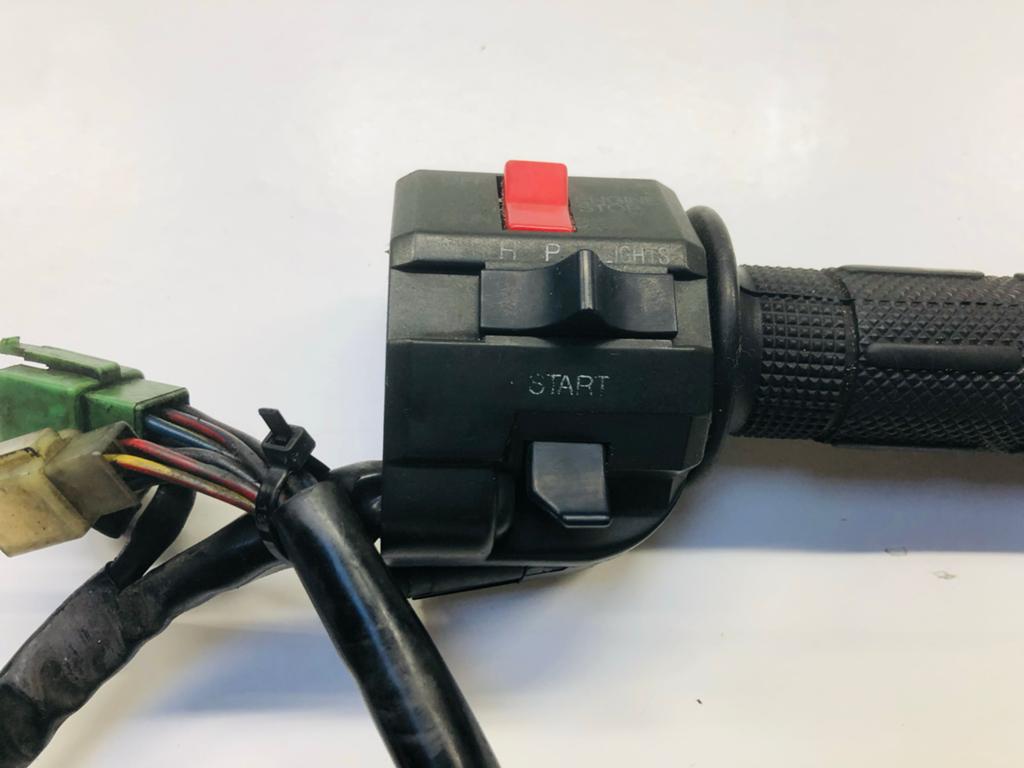 Kawasaki ZZR600D Schakelaar Rechter Stuurhelft Start/Licht, Gebruikt, ., Ophalen of Verzenden, .