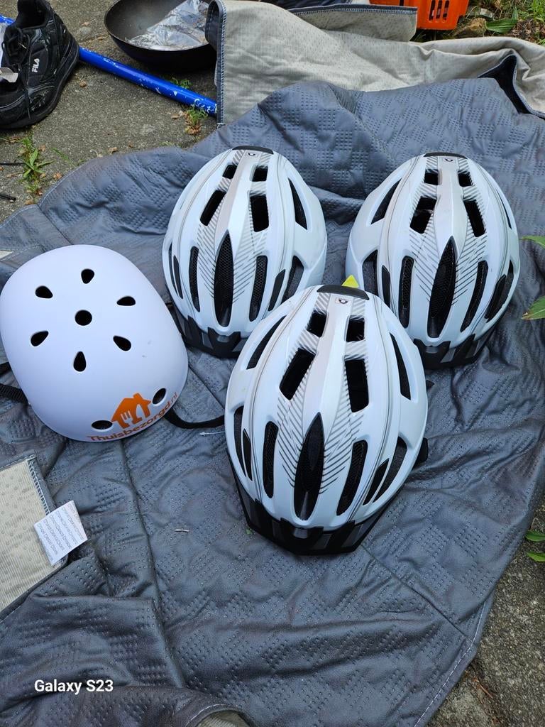 Fietshelmen - Diverse maten en modellen, Ophalen of Verzenden, Gebruikt, Overige maten, Heer of Dame