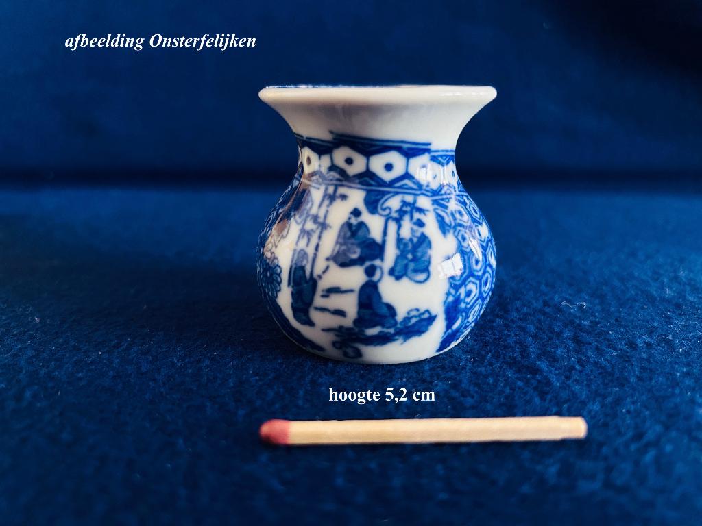 Miniatuur potje 5,2 h Onsterfelijken Blauw Wit Chinees, Antiek en Kunst, Antiek | Porselein, Ophalen