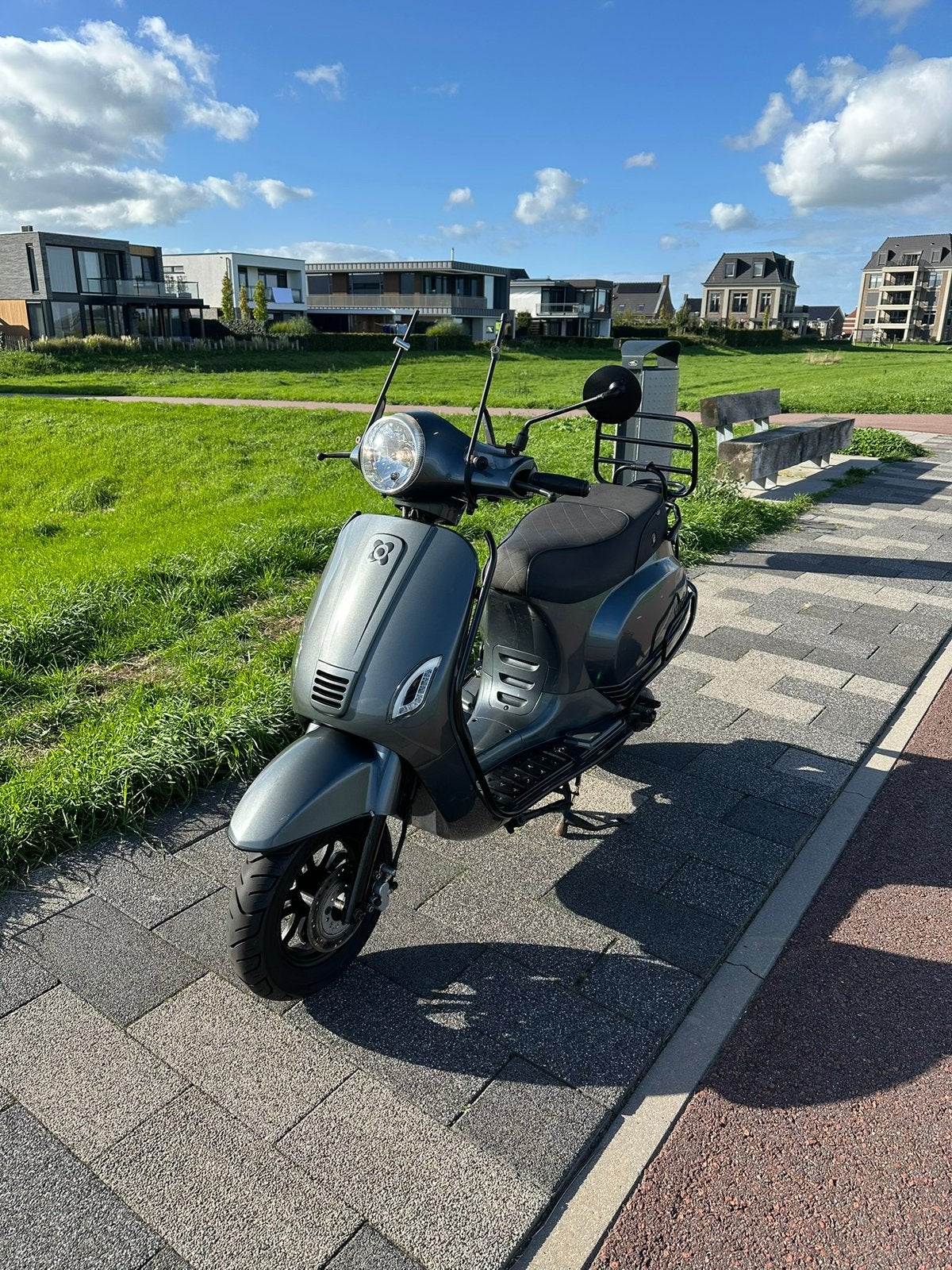 AMG VX50i scooter, Ophalen, Zo goed als nieuw, Benzine