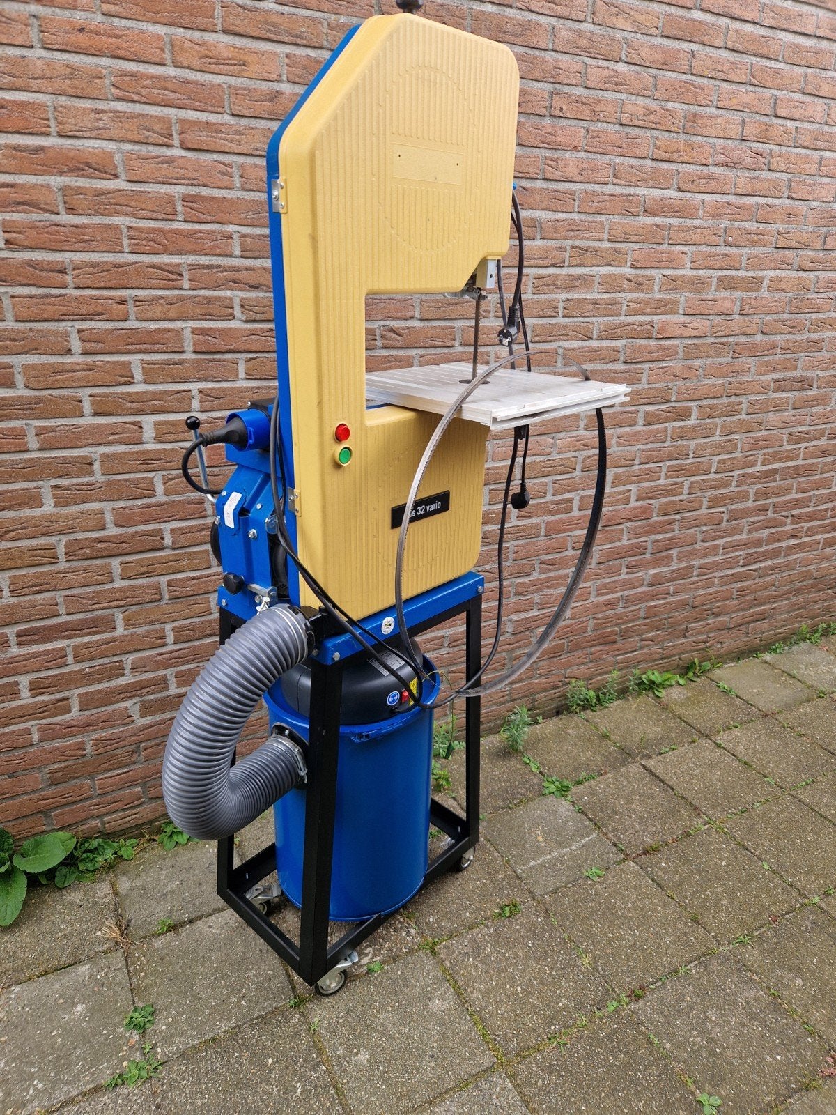 Scheppach HBS 32 Vario Lintzaag met Afzuiging, Doe-het-zelf en Verbouw, Gereedschap | Zaagmachines, Ophalen, 1200 watt of meer