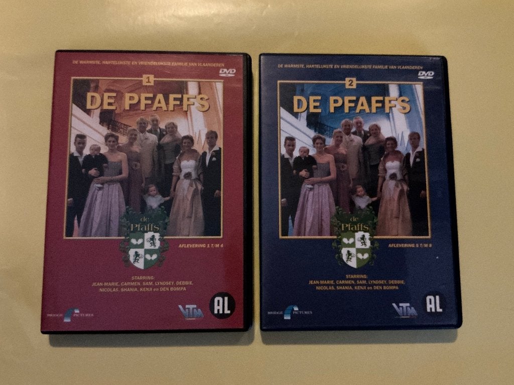 De Pfaffs Seizoen 1 + 2 - dvd - tv serie, Alle leeftijden, Seizoen 1, Zo goed als nieuw, Ophalen of Verzenden