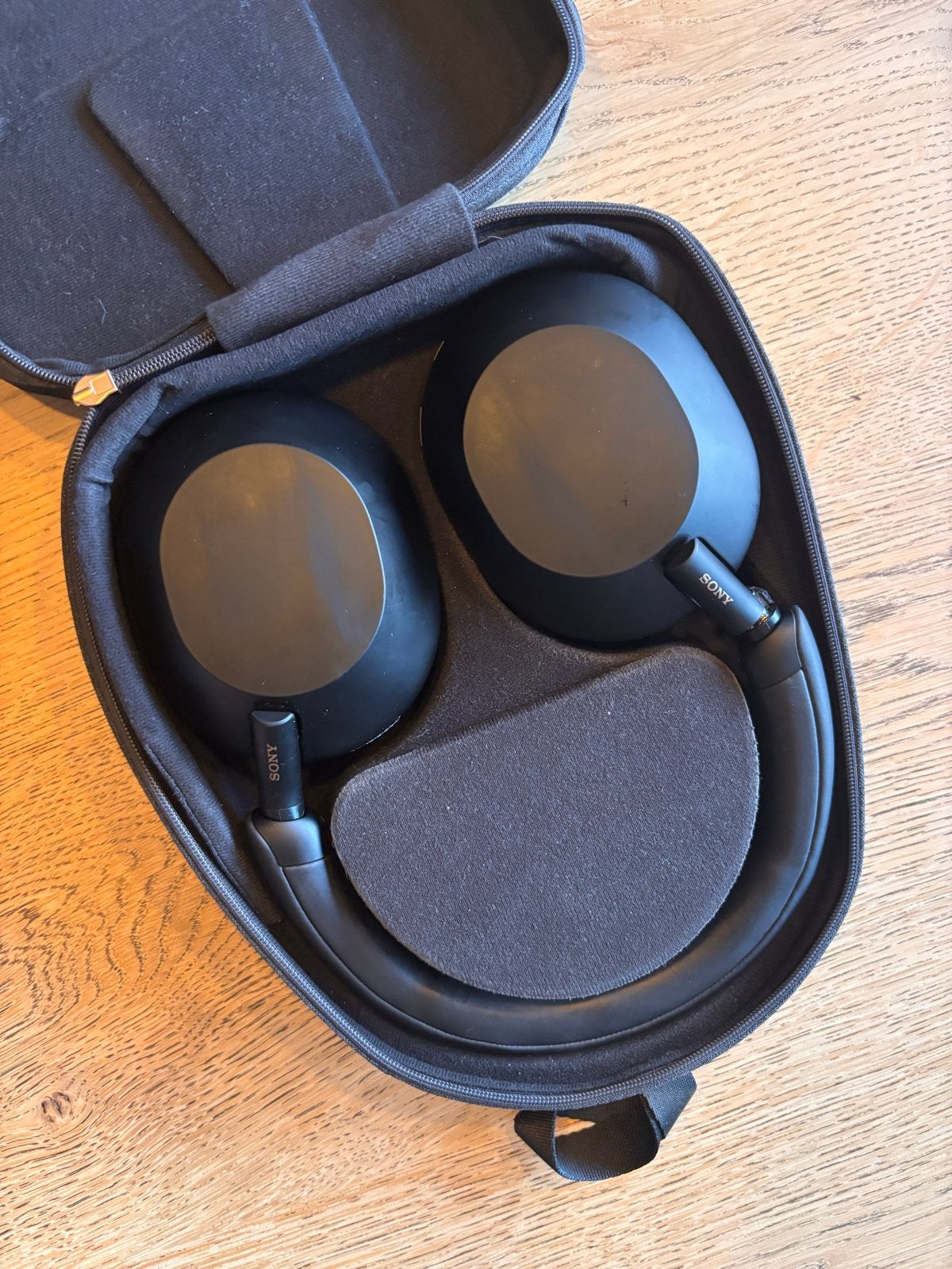 Sony WH-1000XM5 koptelefoon - defect