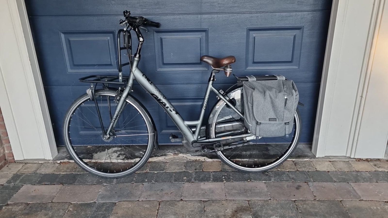 Giant chill cs2 damesfiets met voor drager zeer nette staat!, Fietsen en Brommers, Fietsen | Dames | Damesfietsen, Ophalen, Gebruikt