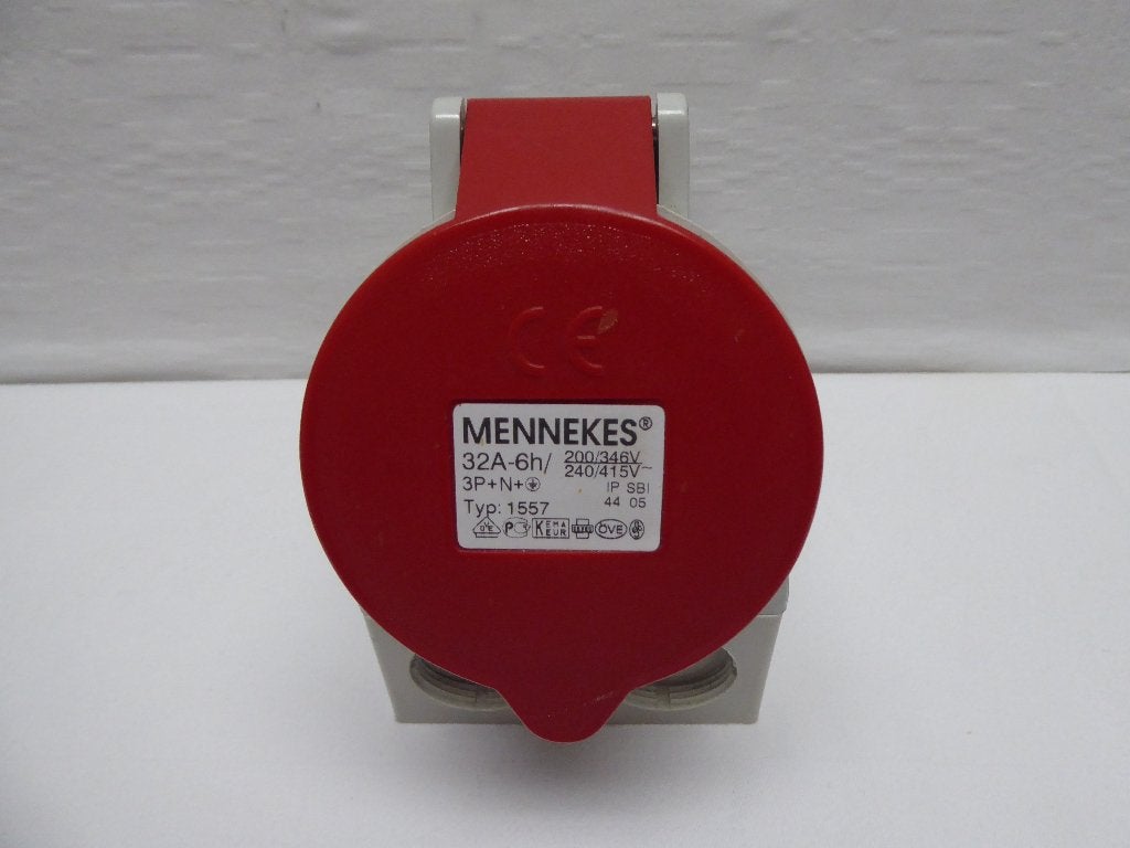 Mennekes CEE-wandcontactdoos | 1557 | z.g.a.n., Ophalen of Verzenden, Zo goed als nieuw