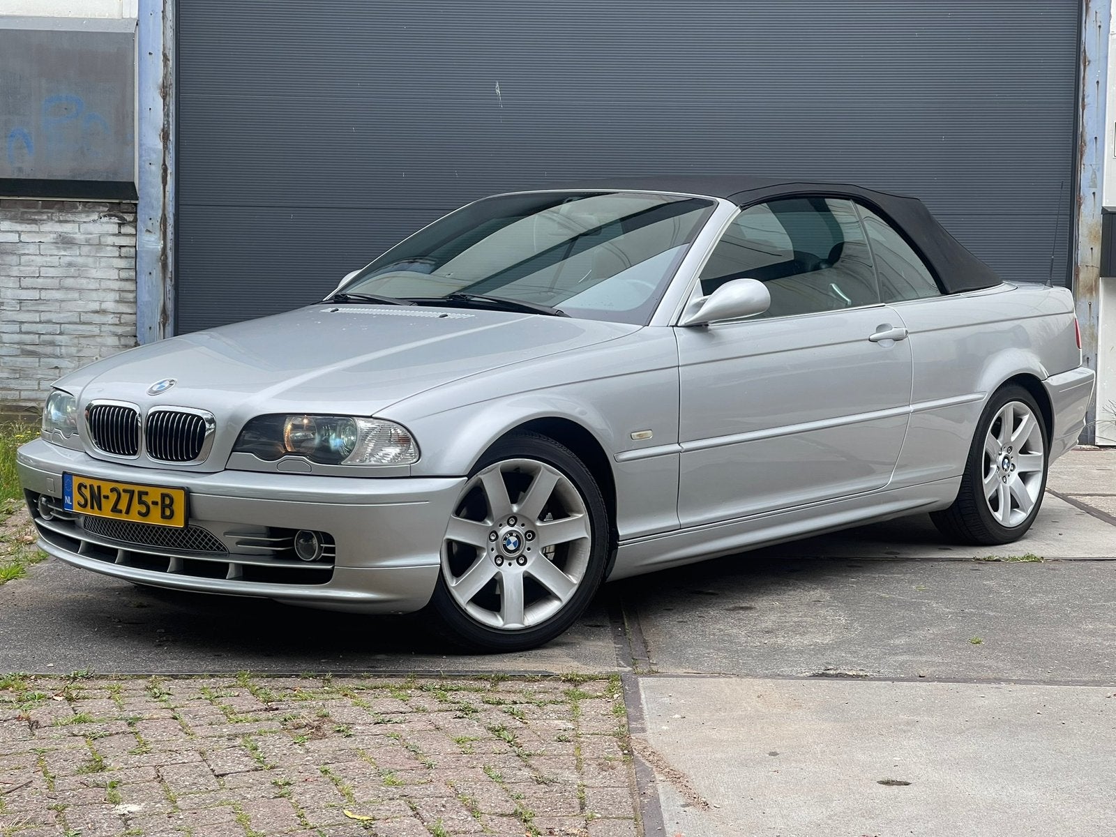 BMW e46 323Ci Cabrio Handbak (170pk)/ Clima/ Xenon/ leer+mem, Achterwielaandrijving, Zwart, 2494 cc, Cabriolet
