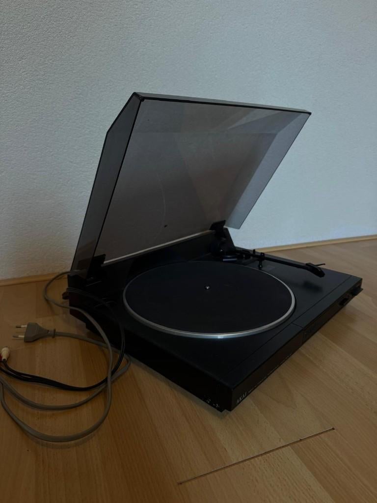 Akai AP-X1 Platenspeler (Semi Automatic Turntable), Audio, Tv en Foto, Platenspelers, Ophalen, Zo goed als nieuw, Platenspeler