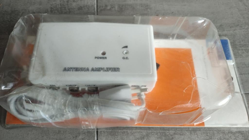 Antenna amplifier easyelektra - nieuw in doos, Telecommunicatie, Ophalen of Verzenden, Nieuw
