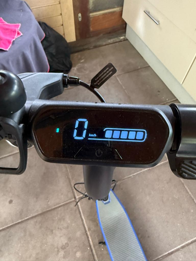 Ninebot elektrische step - defect, Fietsen en Brommers, Steps, Ophalen of Verzenden, Zo goed als nieuw, Elektrische step (E-scooter)