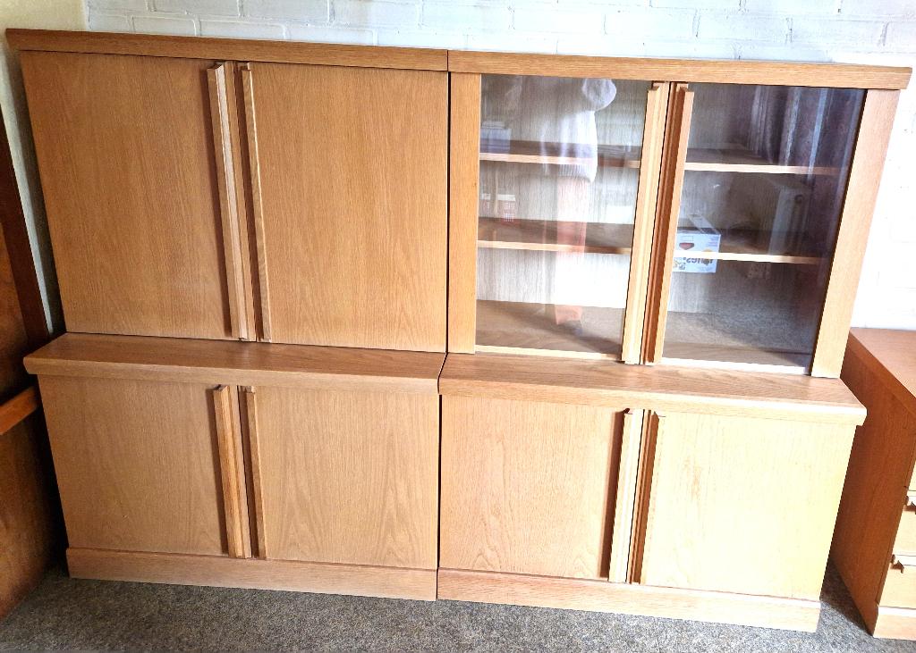 Grenenfineer, kasten, vitrine,, Ophalen, 100 tot 150 cm, 150 tot 200 cm, 25 tot 50 cm
