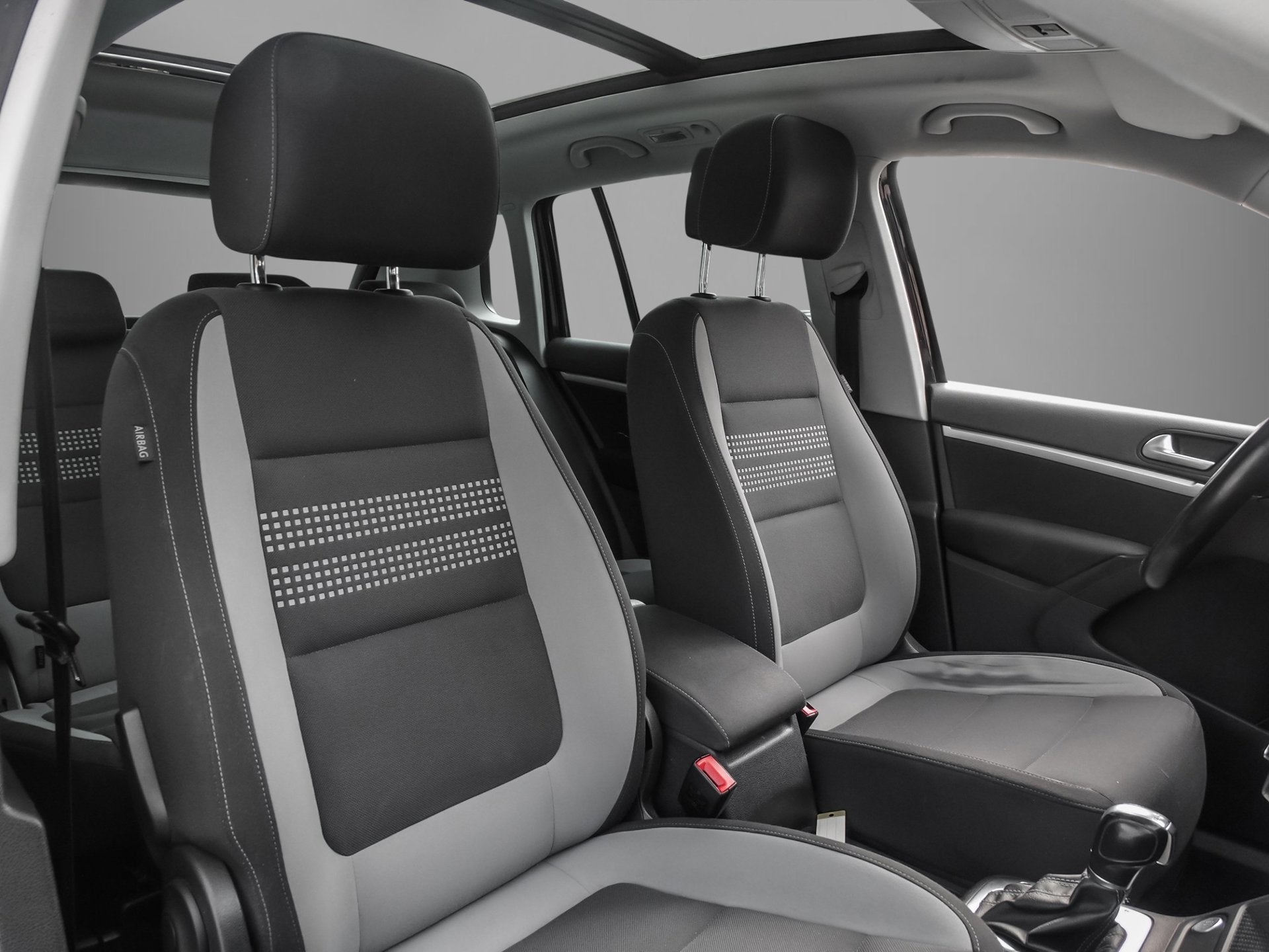 Foto 13 van Volkswagen Tiguan 2.0 TSI Sport&Style 4motion R-line Edition
