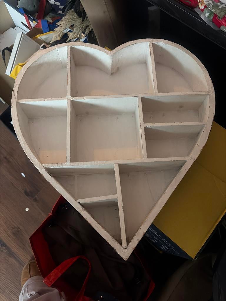Witte houten letterbak in hartvorm - decoratief rekje, Ophalen of Verzenden, Gebruikt