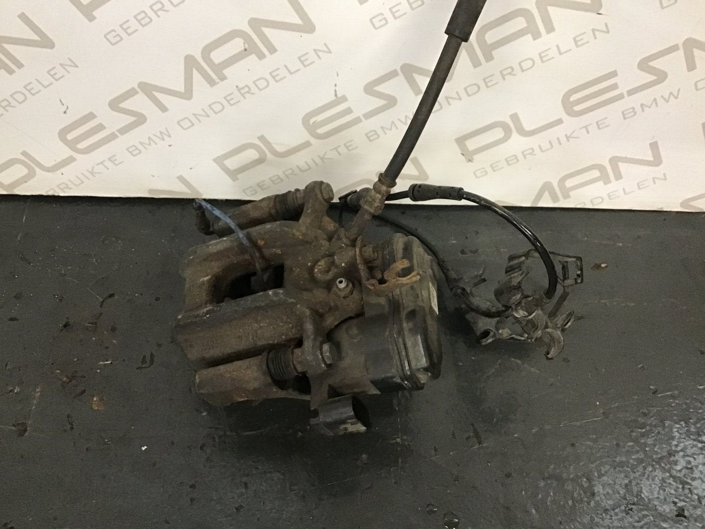 Remklauw rechtsachter BMW F10/F11 32345699, Auto-onderdelen, Gebruikt, -, -, Ophalen of Verzenden