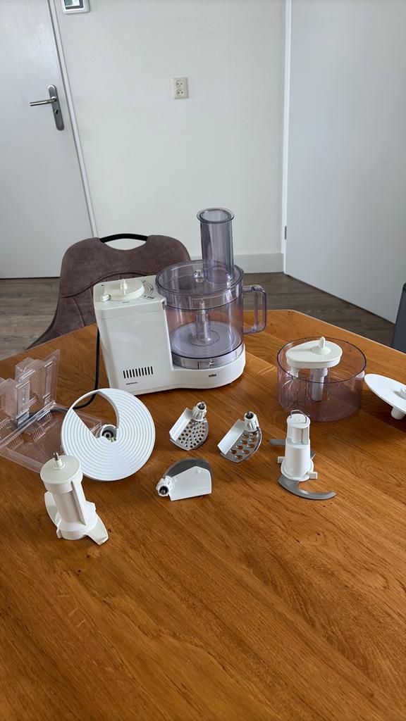 Braun keukenmachine type 4262 in prima staat, Witgoed en Apparatuur, Ophalen of Verzenden, Gebruikt, 3 snelheden of meer