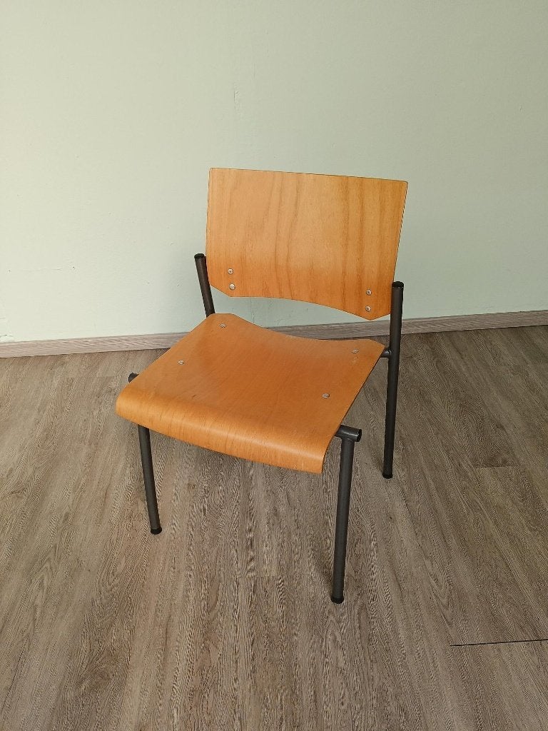 23 Kantinestoelen, Ophalen, Gebruikt, Bruin, Stoer, zakelijk