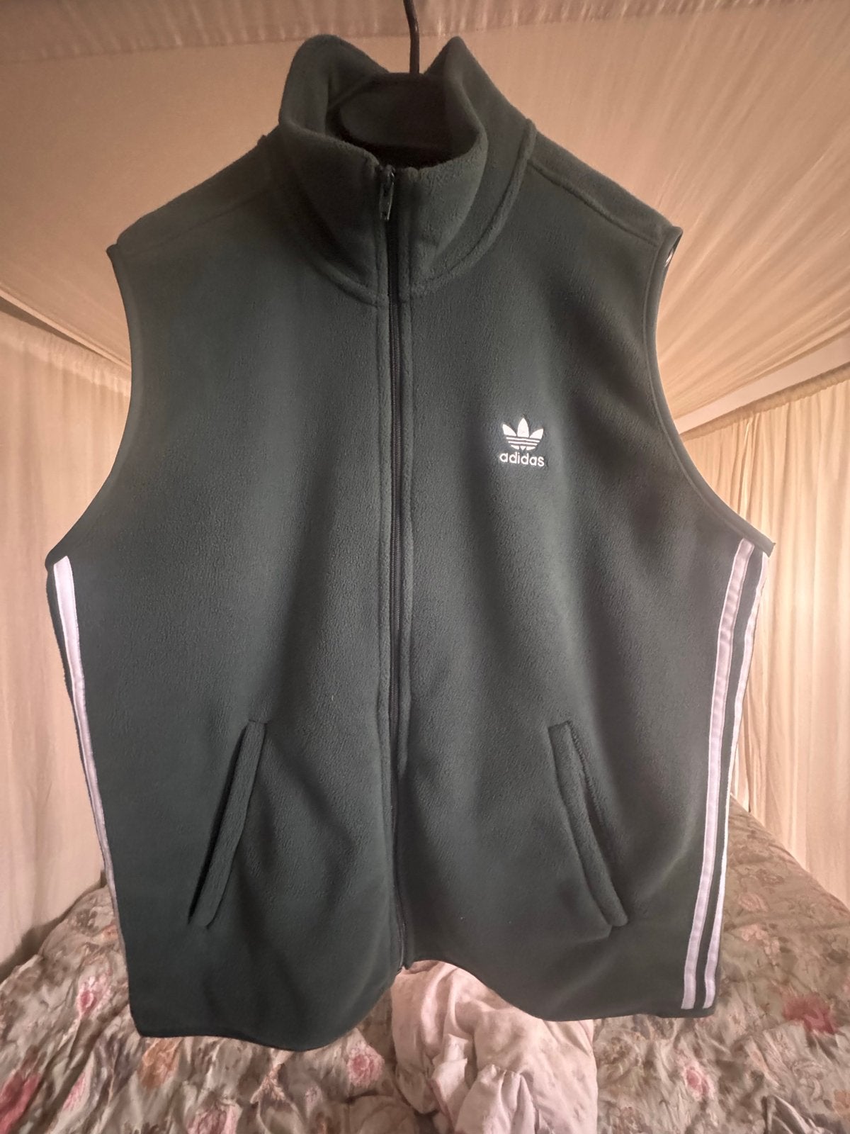 Adidas Fleece Bodywarmer Donkergroen Maat M, Ophalen of Verzenden, Zo goed als nieuw, Maat 38/40 (M), Groen