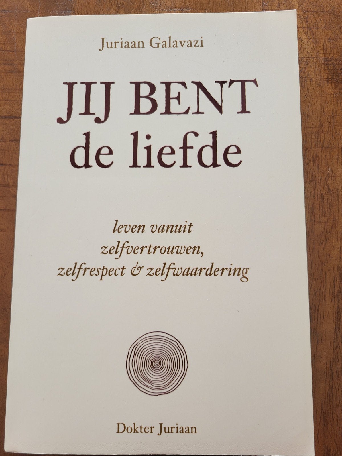 Juriaan Galavazi - Jij bent de liefde, Boeken, Ophalen of Verzenden, Zo goed als nieuw, Juriaan Galavazi