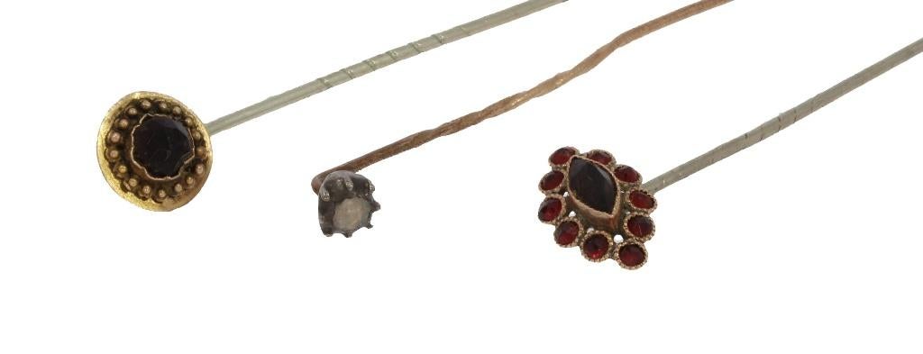 14k gouden broches granaat diamant antiek spelden 3 stuks, Verzenden, Goud, Broche, Met edelsteen