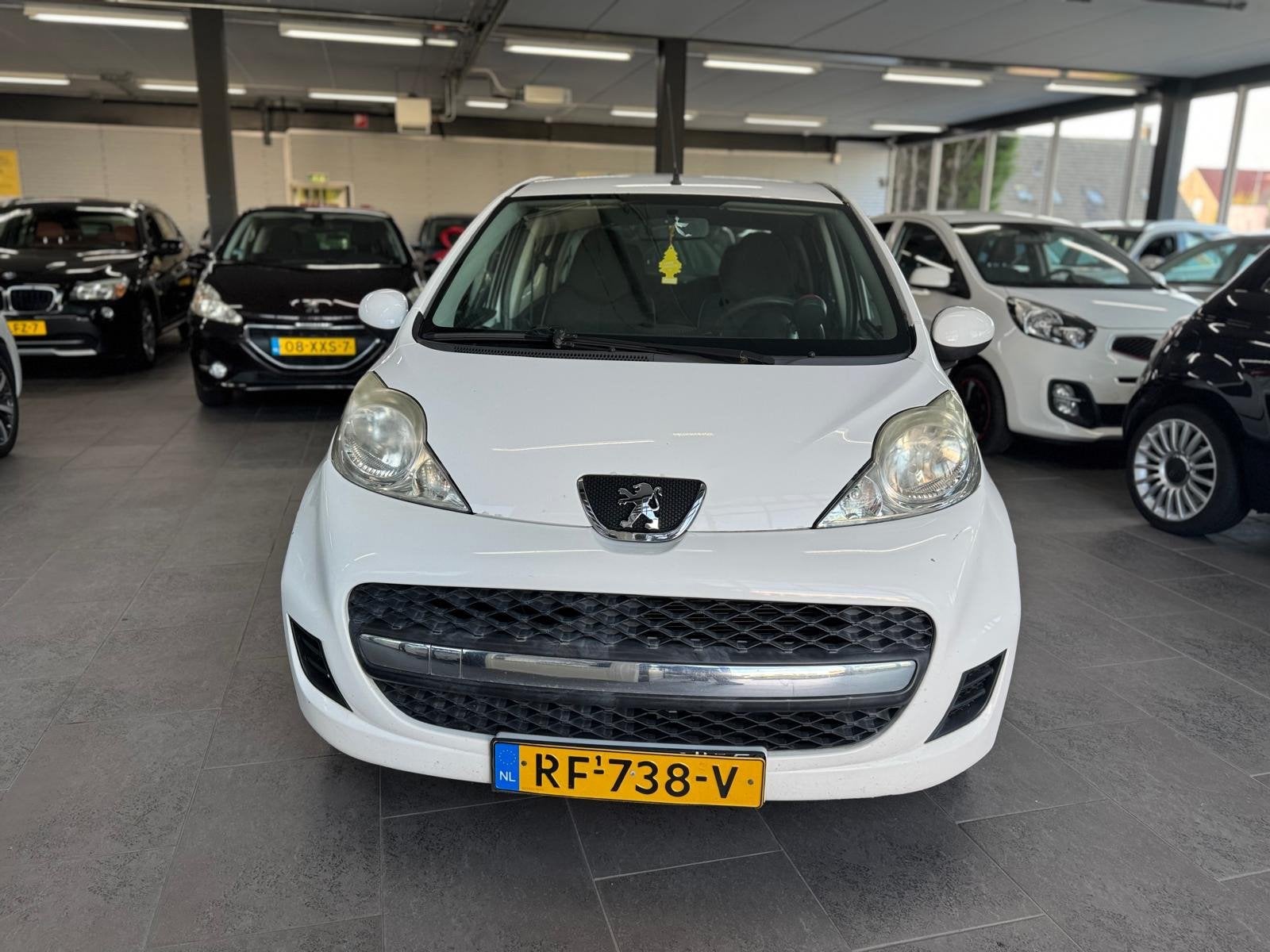 Peugeot 107 1.0-12V XS 5-deurs airco elektrische ramen lm-ve, Auto's, Voorwielaandrijving, Dealer onderhouden, Stof, Gebruikt