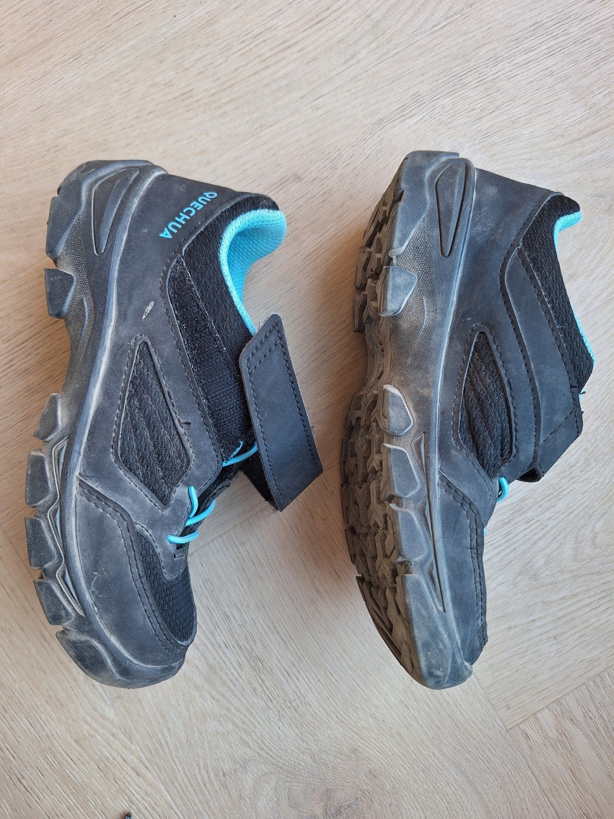 Wandelschoenen Decathlon Quechua maat 31 bergvakantie, Ophalen, Zo goed als nieuw, Jongen of Meisje, Schoenen