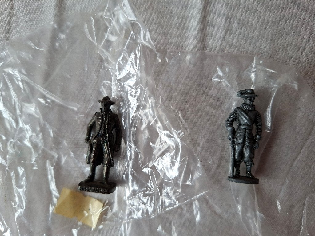 2 metalen soldaten kinder surprise, o.a. Jasse James, Verzamelen, Ophalen of Verzenden, Overige typen