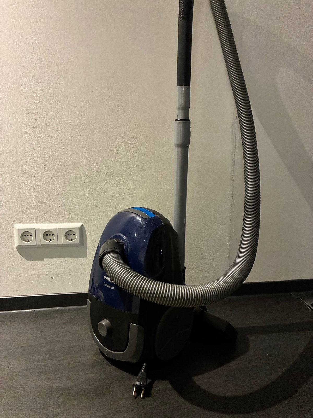 Philips FC8240/09 Stofzuiger - Krachtig en Compact, Witgoed en Apparatuur, Stofzak, Gebruikt, Philips, Ophalen of Verzenden