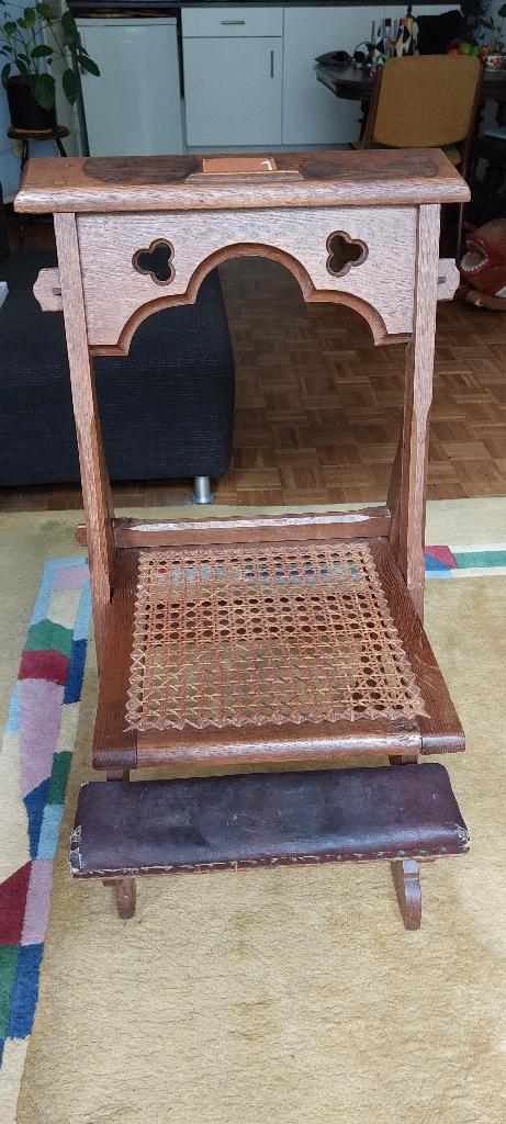 Antiek houten bidstoel, Ophalen
