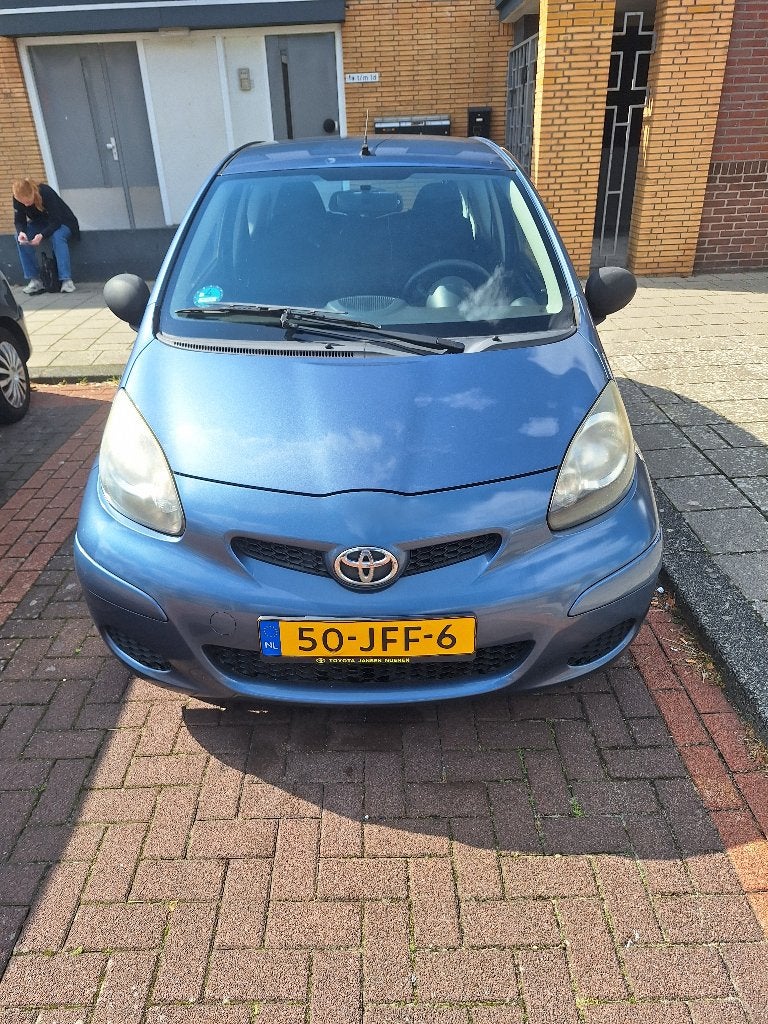 Netjes onderhouden Toyota Aygo 3-deurs (2009) – 142.000 km, Voorwielaandrijving, 68 pk, Origineel Nederlands, Handgeschakeld