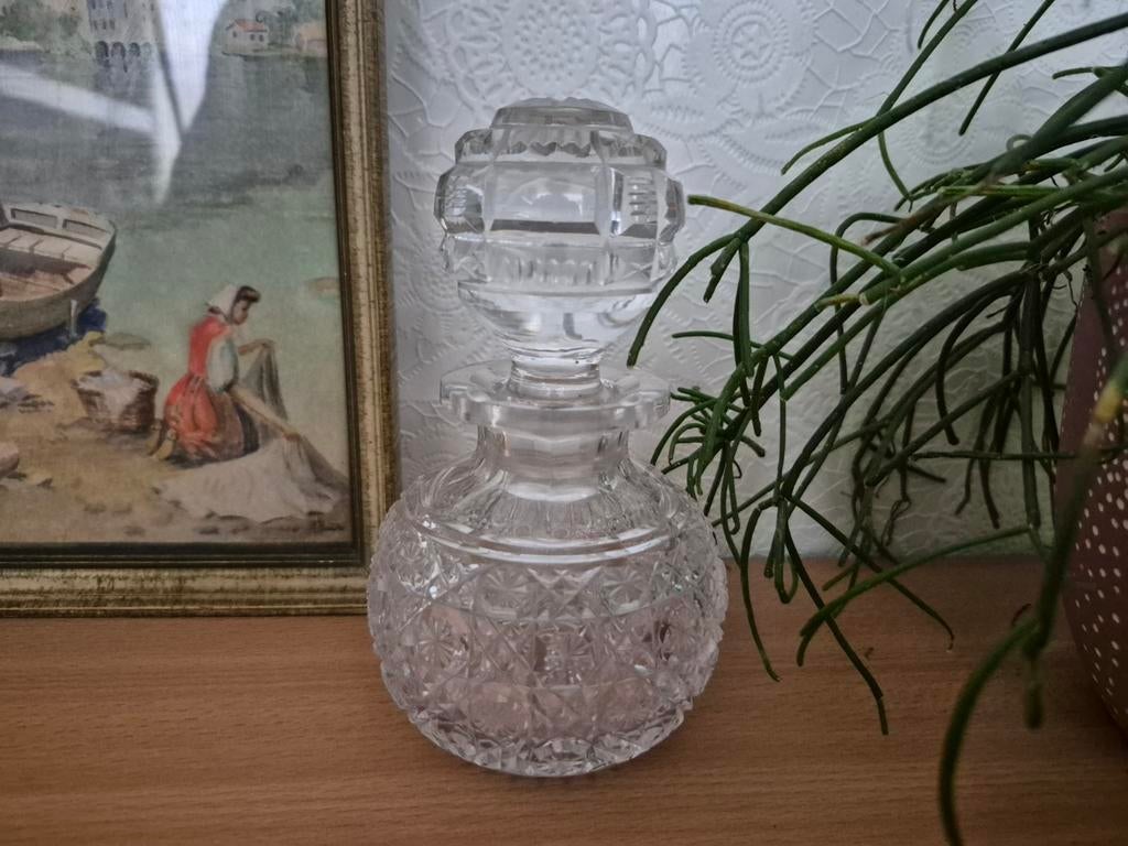 Grote antieke kristal parfumfles met stopper., Antiek en Kunst, Ophalen of Verzenden