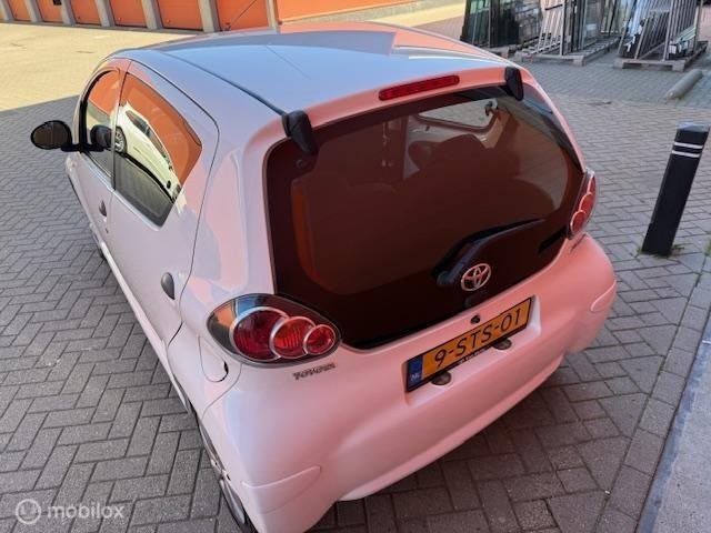 Foto 7 van Toyota Aygo 1.0 VVT-i Now 5 DRS APK 03-2027 KM NAP