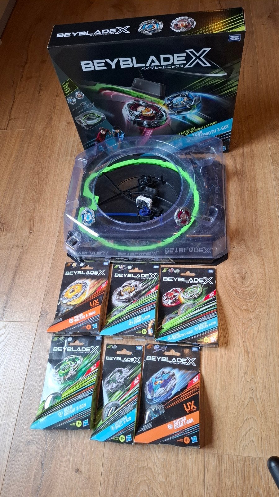 Beyblade X Starter Set en 7 extra Beyblades, Ophalen, Gebruikt, Jongen of Meisje