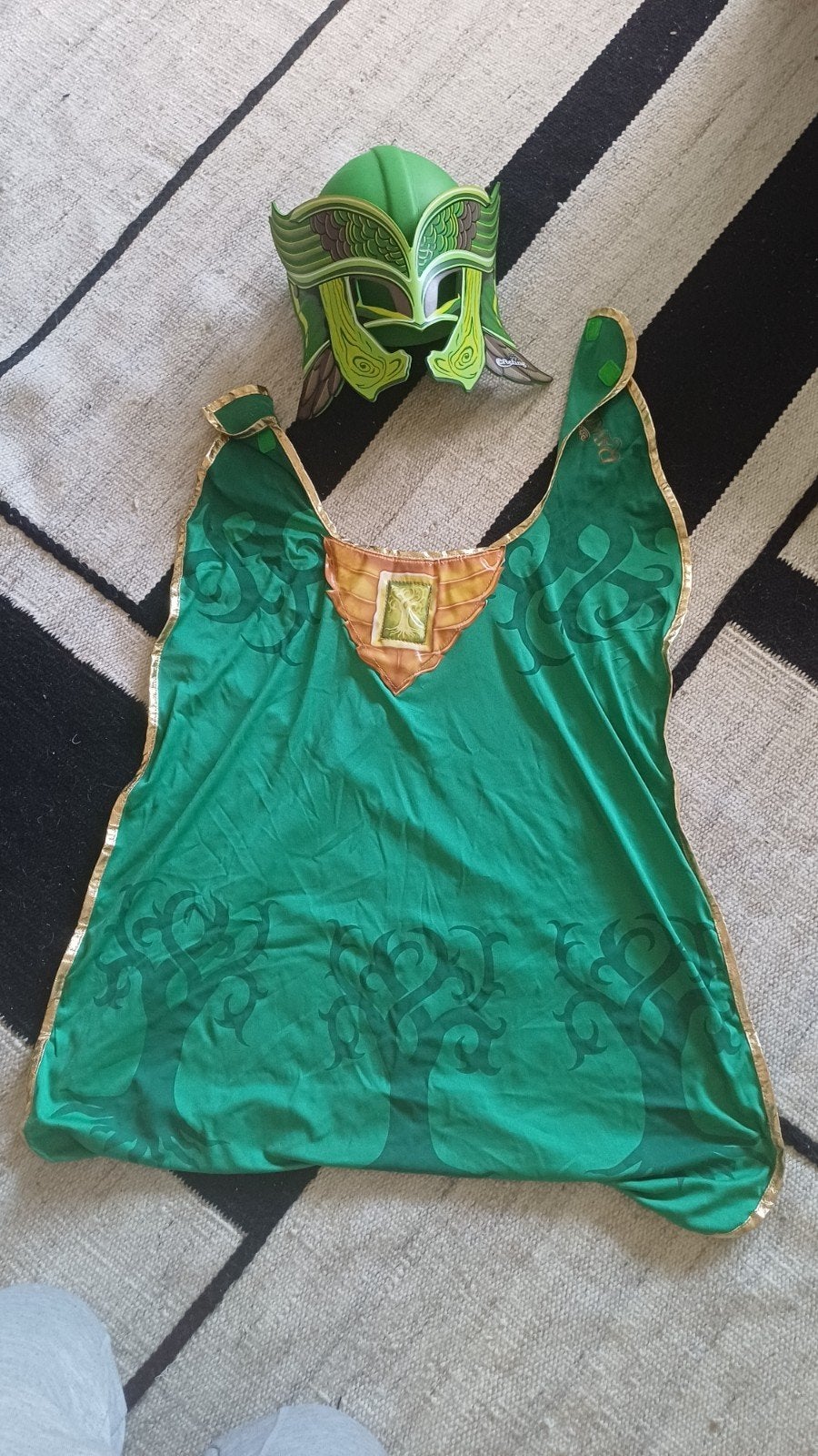 Efteling Ravelijn cape en masker groene ridder, Kinderen en Baby's, Ophalen of Verzenden, Zo goed als nieuw, 122 t/m 128, Jongen of Meisje