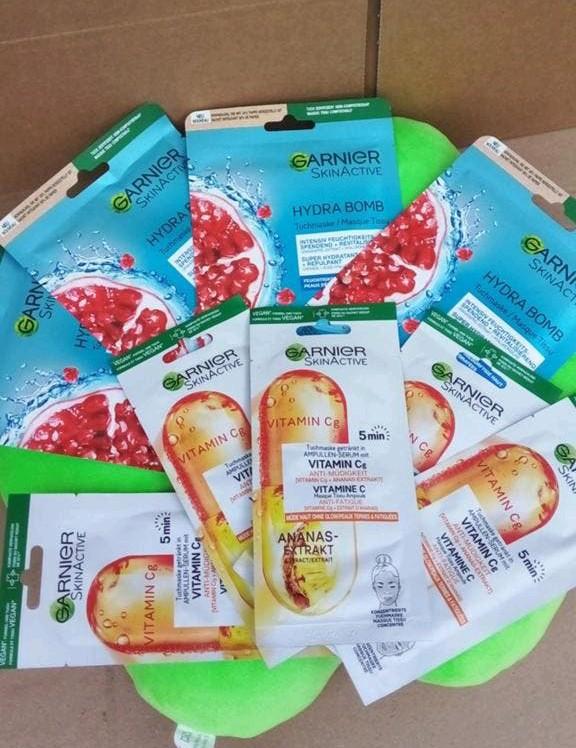 Garnier Vitamin C&Hydra Bomb Hyaluron pakket, Verzenden, Nieuw, Gehele gezicht, Verzorging