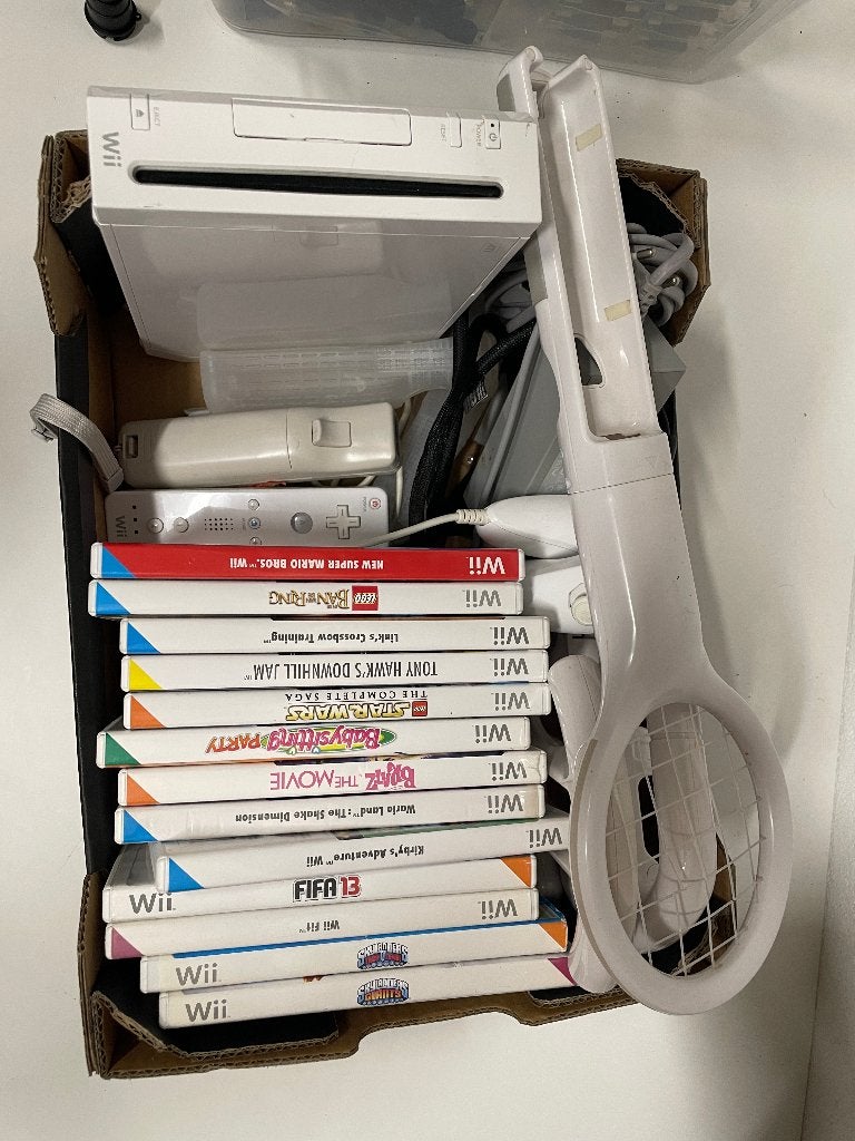 Wii console met controllers en 12 spellen, Ophalen of Verzenden, Gebruikt, Met 2 controllers, Met games