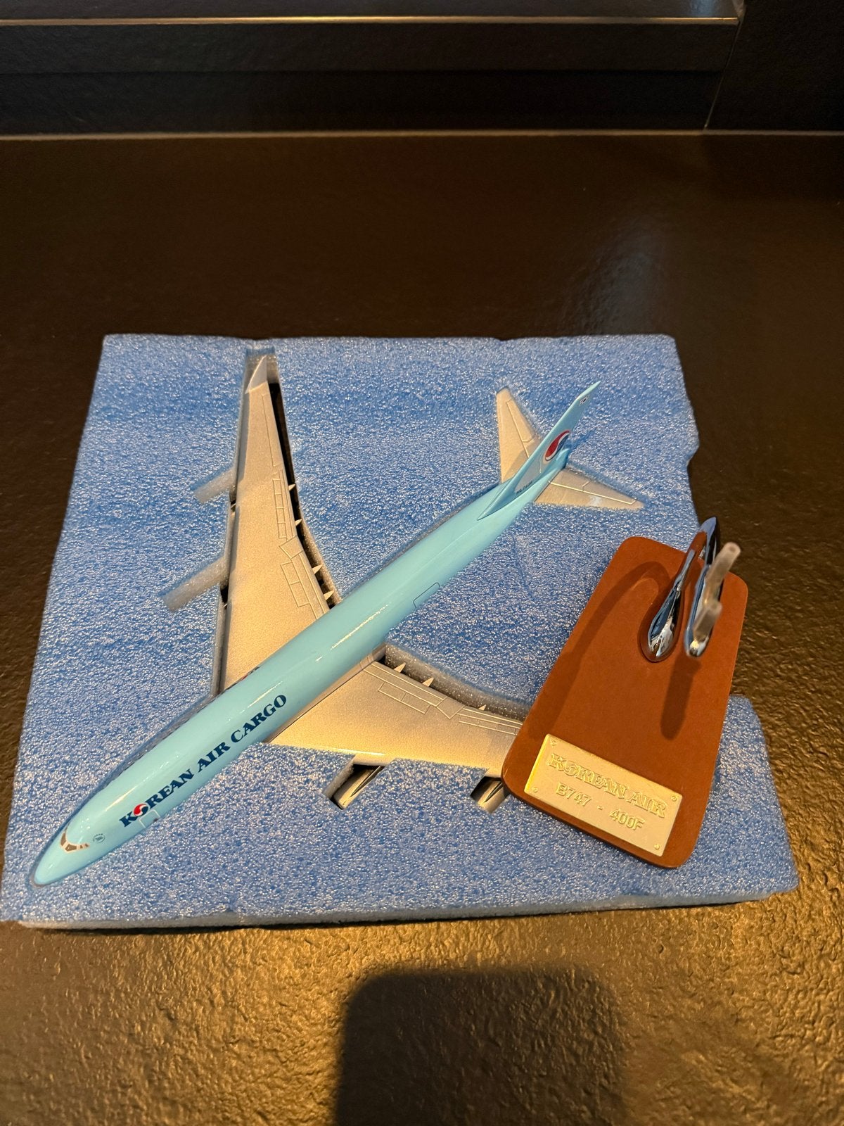 Korean Air Cargo B747-400F Vliegtuigmodel met standaard, Overige merken, 1:200 of kleiner, Ophalen of Verzenden, Zo goed als nieuw