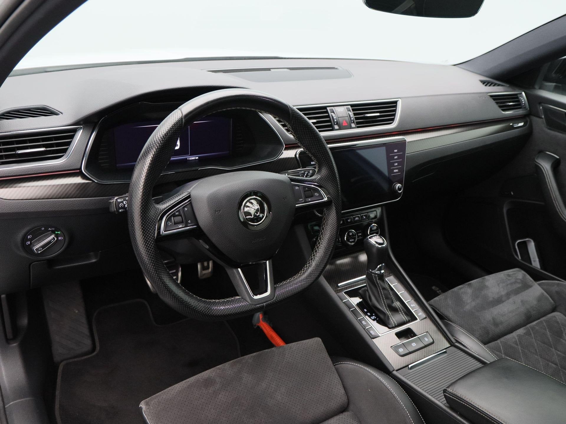 Skoda Superb Combi 1.5 TSi ACT 150 Pk Automaat Sportline Bus, Auto's, Dealer onderhouden, 4 cilinders, 150 pk, Alcantara