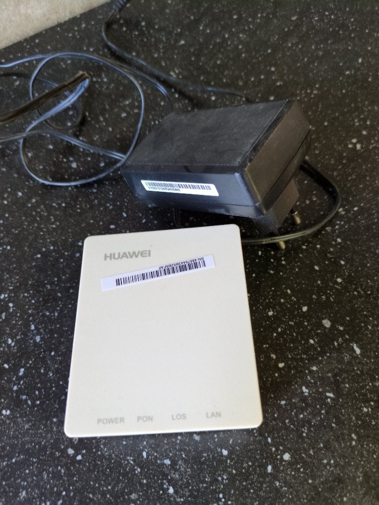 Huawei OptiXstar HG801Hv6-10 GPON terminal, Ophalen, Gebruikt, Router