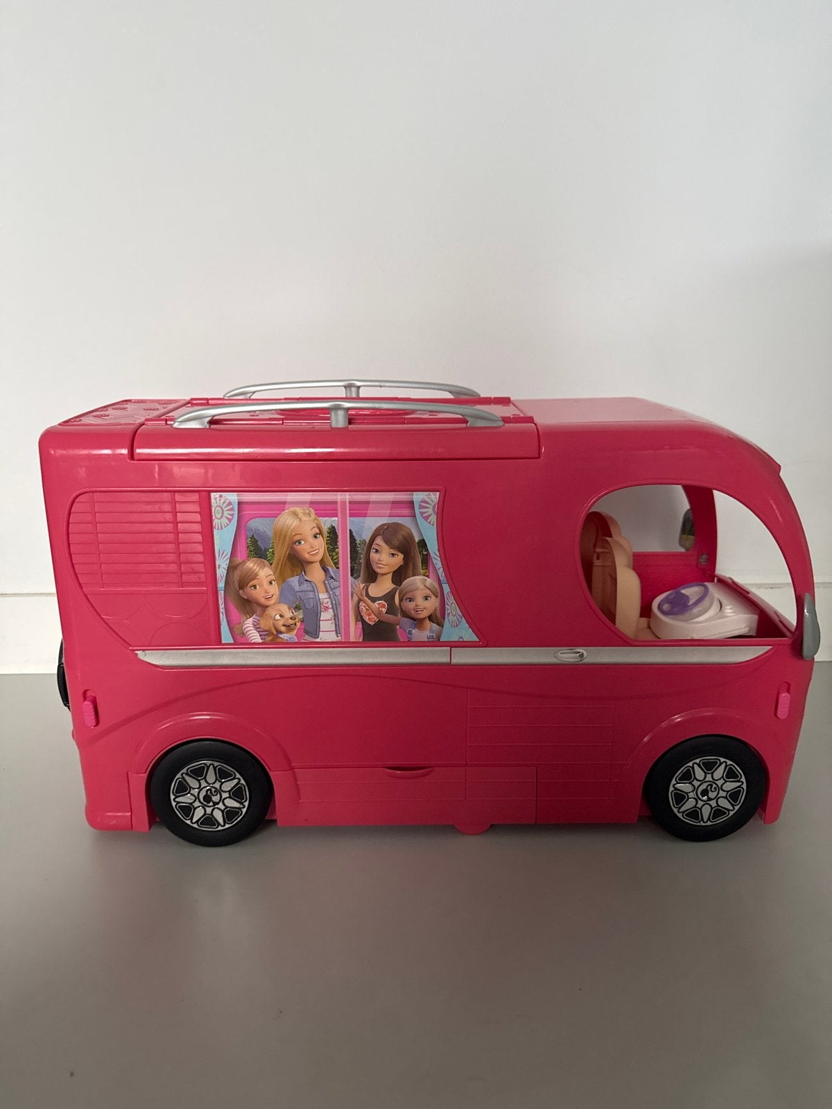 Barbie Camper met Zwembad en Keuken - Roze Speelset, Ophalen, Gebruikt, Meisje