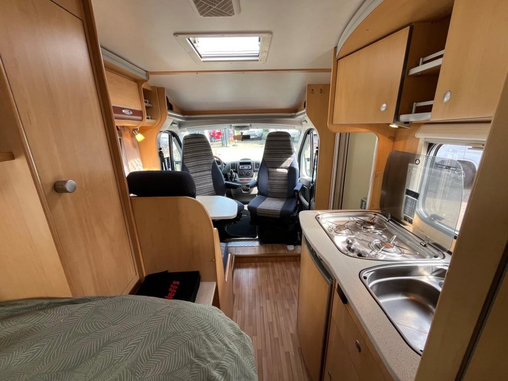 Dethleffs Globebus Compact 6 meter Airco Badkamer/toilet Fie, Erwin Hymer Group, Holzstraße 19 D-88339 Bad Waldsee Germany, Bedrijf
