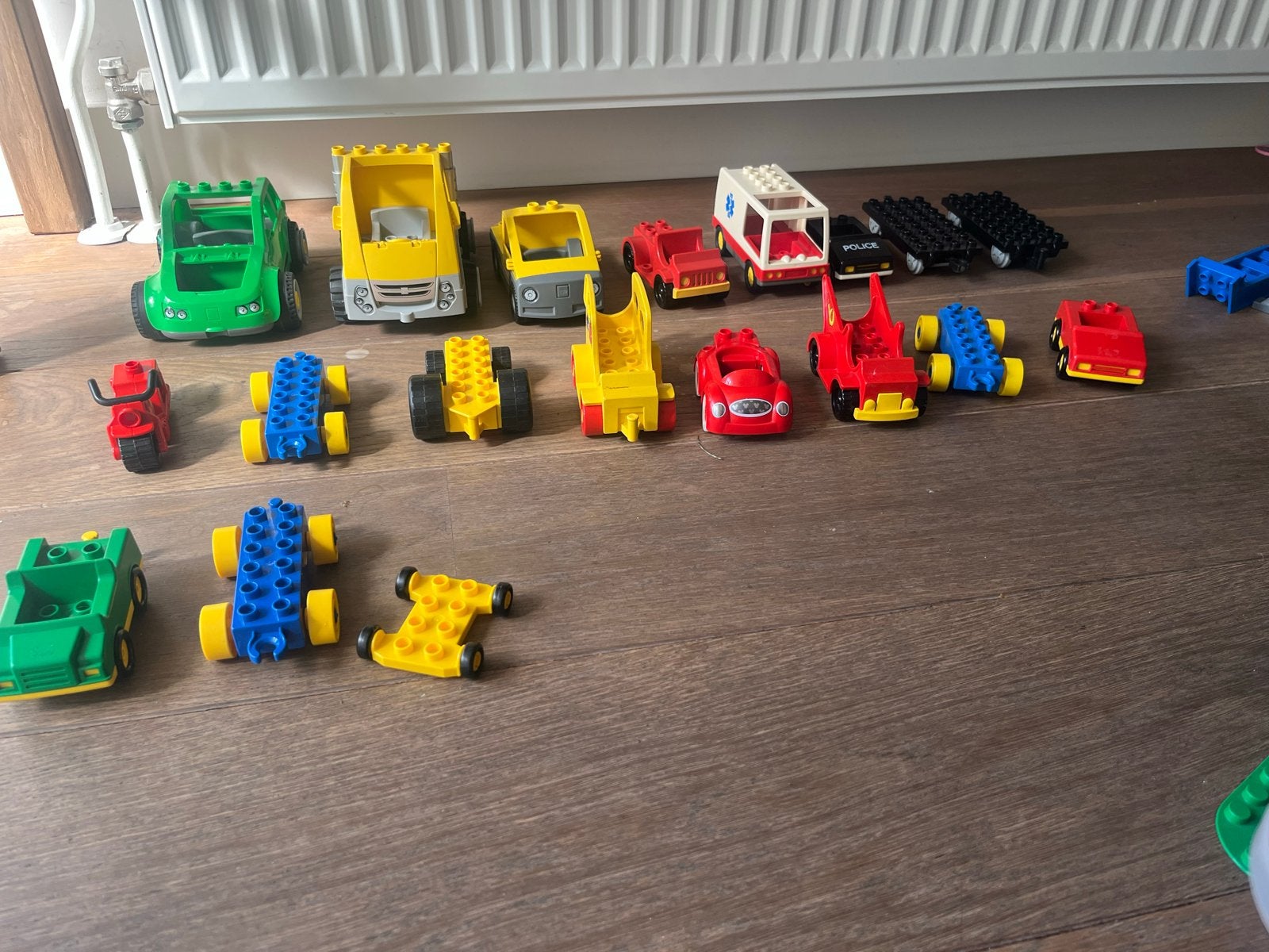 Grote partij LEGO Duplo met voertuigen, figuren en rails, Ophalen, Gebruikt, Overige merken