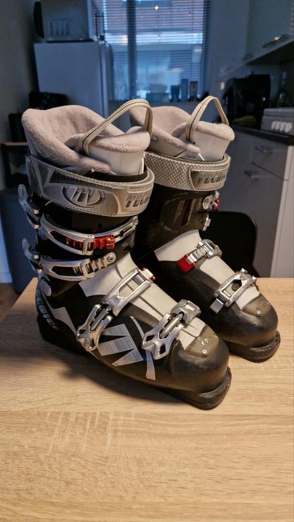 Technica Skischoenen Maat 40 - Gratis af te halen!, Gebruikt, Schoenen, Skiën, Ophalen
